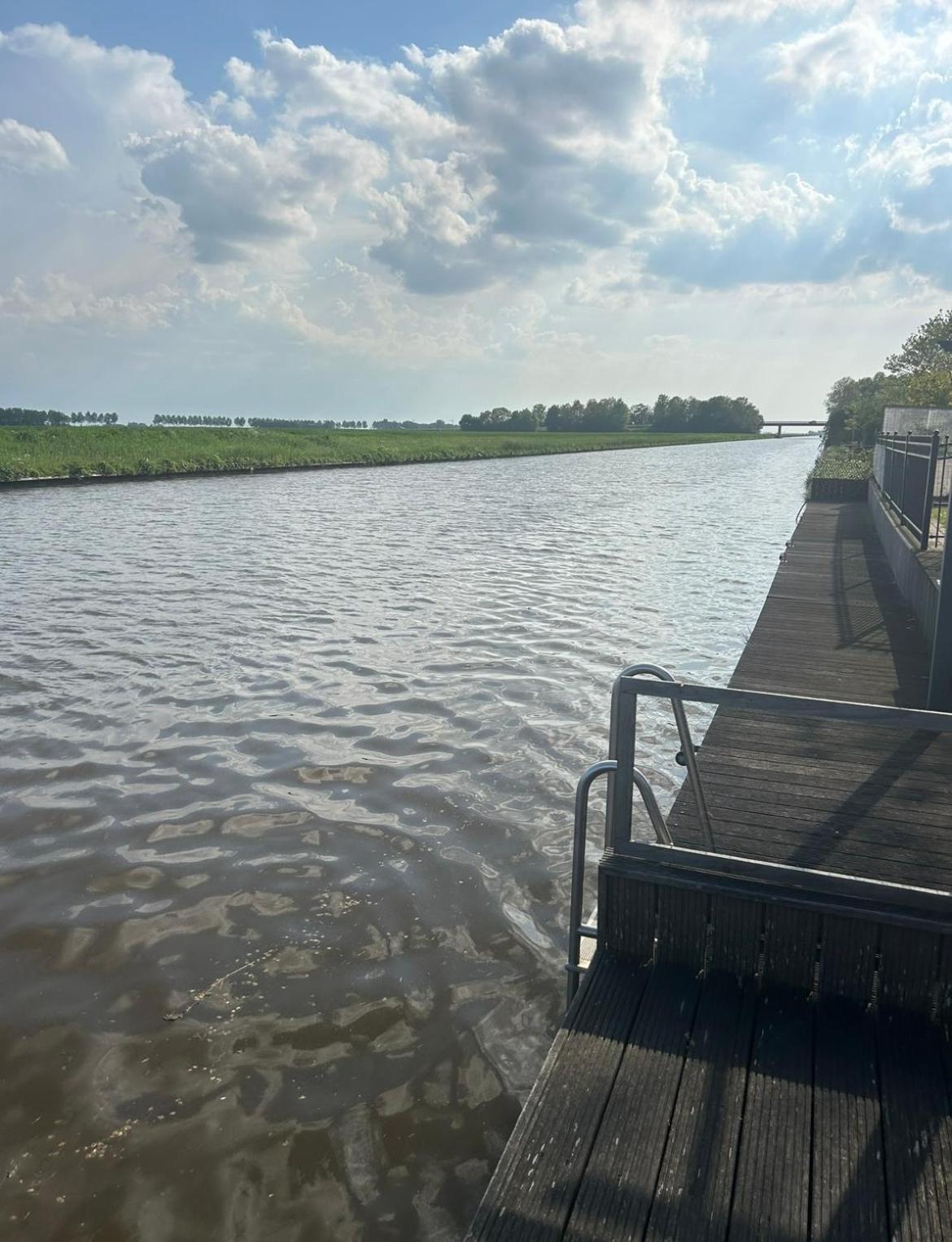 B&B Noordoostpolder Емелорд Екстериор снимка